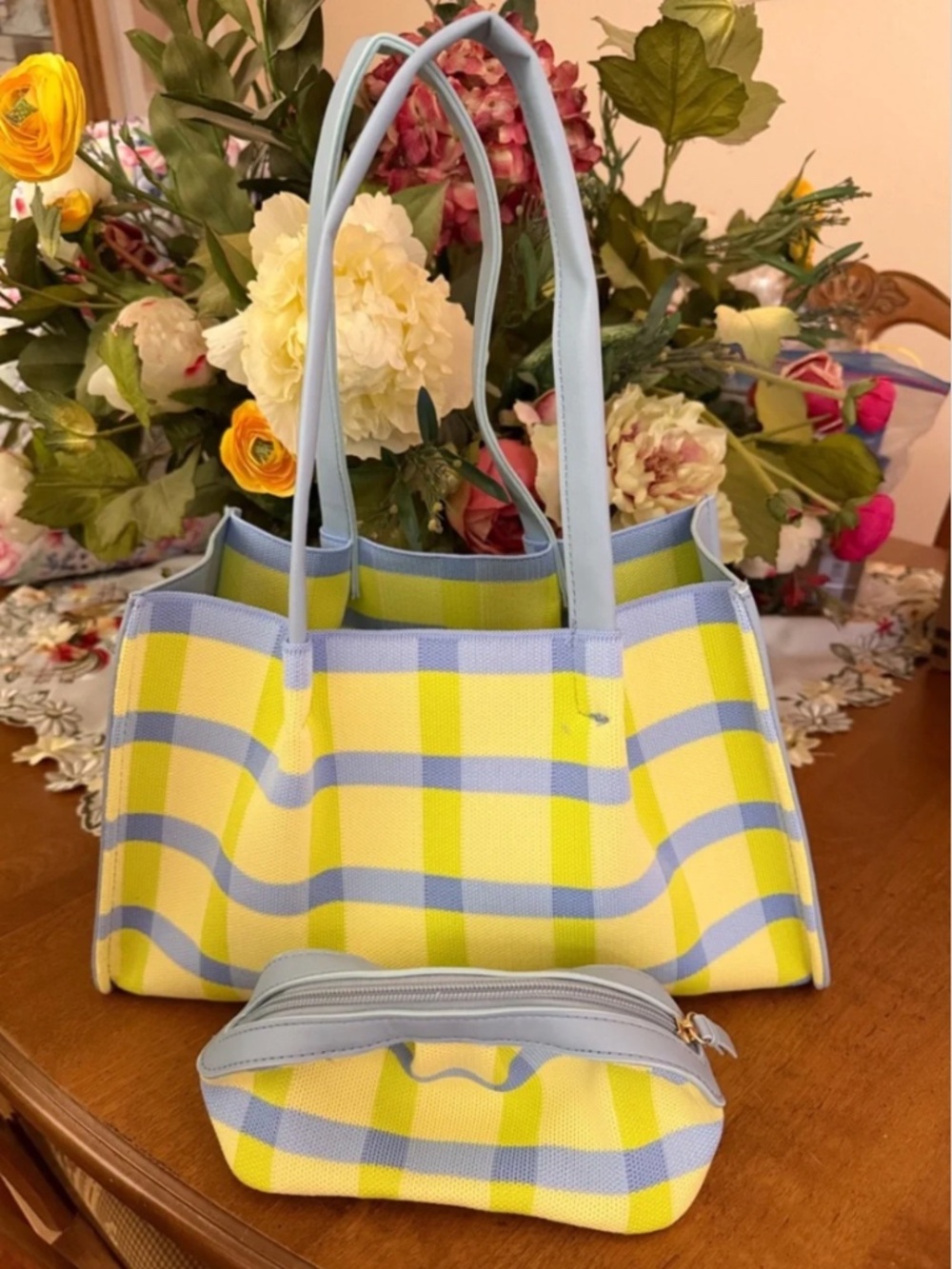 NEIMAN MARCUS POWDER BLUE PLAID KNIT TOTE AND Pouch